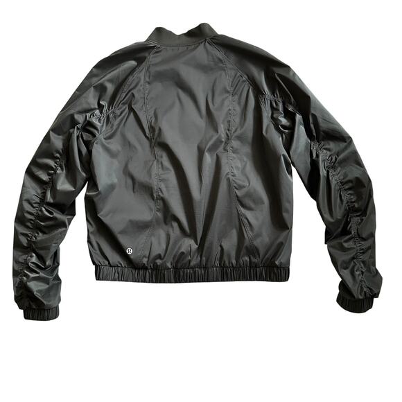 Lululemon EUC Above the Clouds Full Zip Stretch Glyde Bomber Evergreen Jacket 6 - Picture 2 of 10